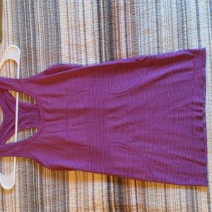 Lululemon purple top